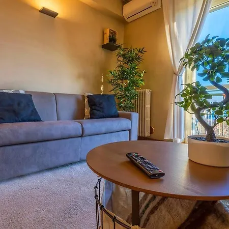 Sunny & Updated Flat With Panoramic View 50m From M4 Stop * Milan